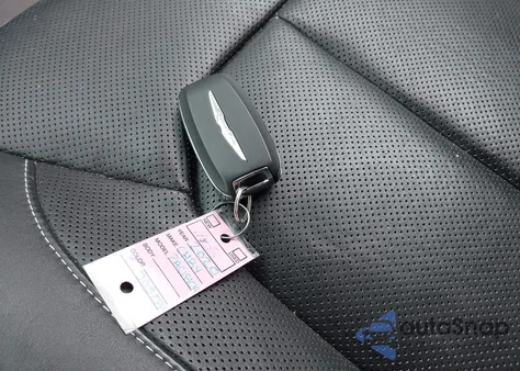 2020 Chrysler Pacifica Limited from USA, damaged, VIN 2C4RC1GG3LR240662